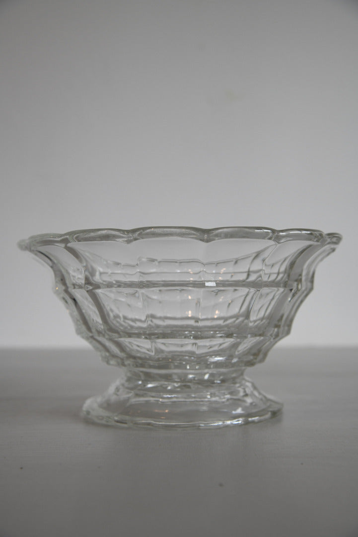 Large Scalloped Edge Glass Bowl