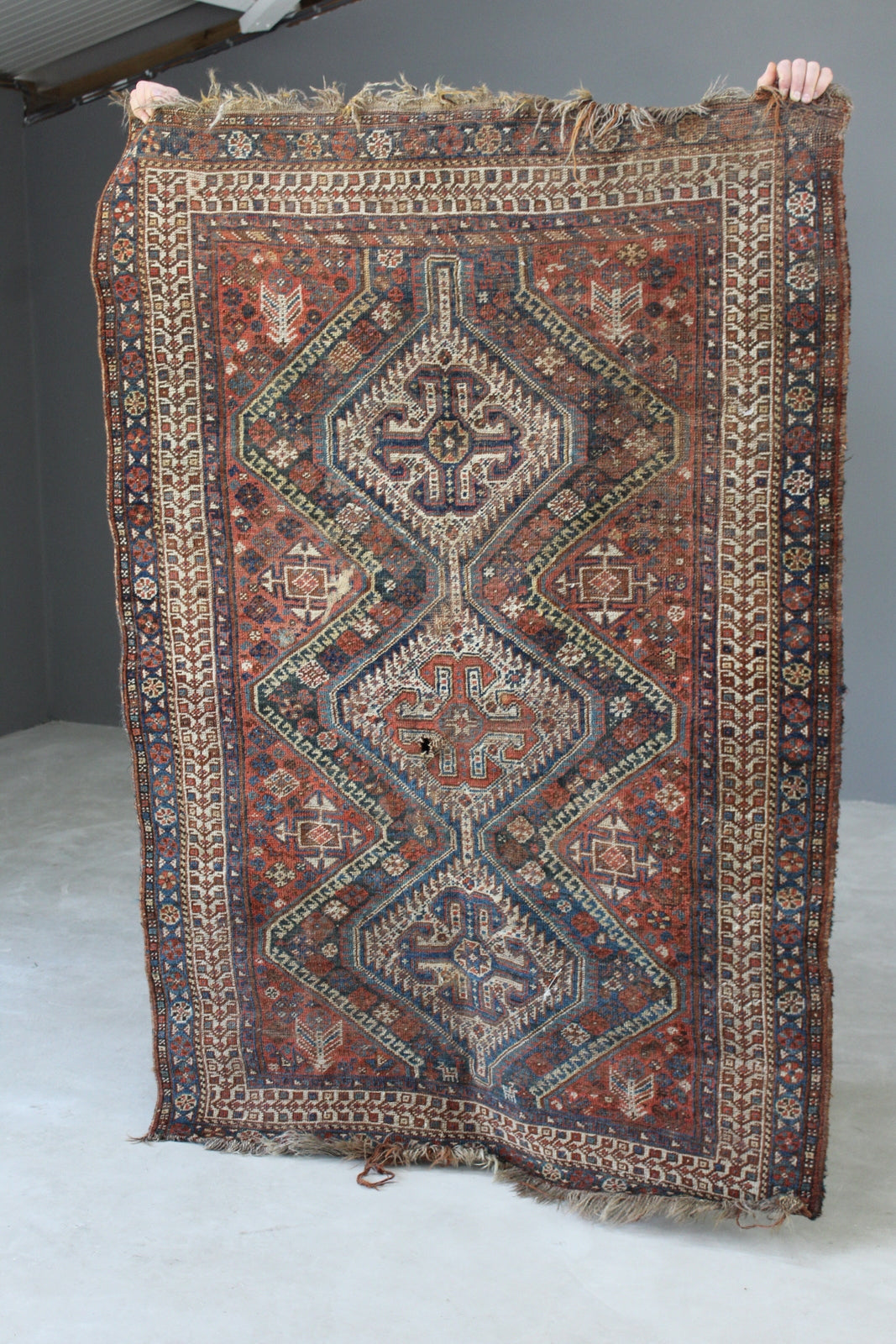 Persian Shiraz Rug - Kernow Furniture