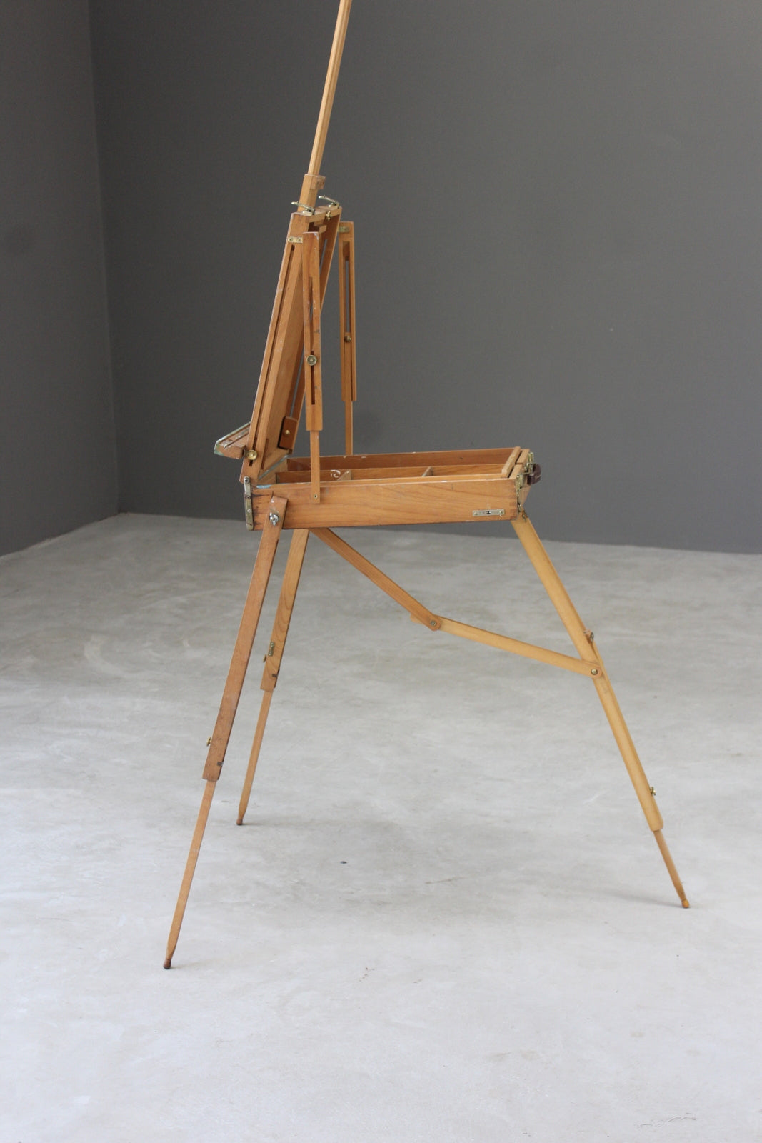 Vintage Beech Artist Box Easel - Kernow Furniture