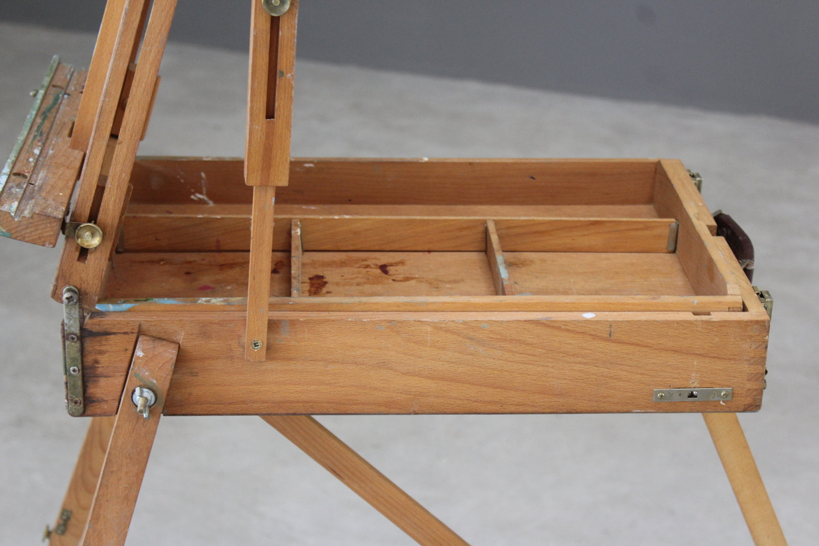 Vintage Beech Artist Box Easel - Kernow Furniture