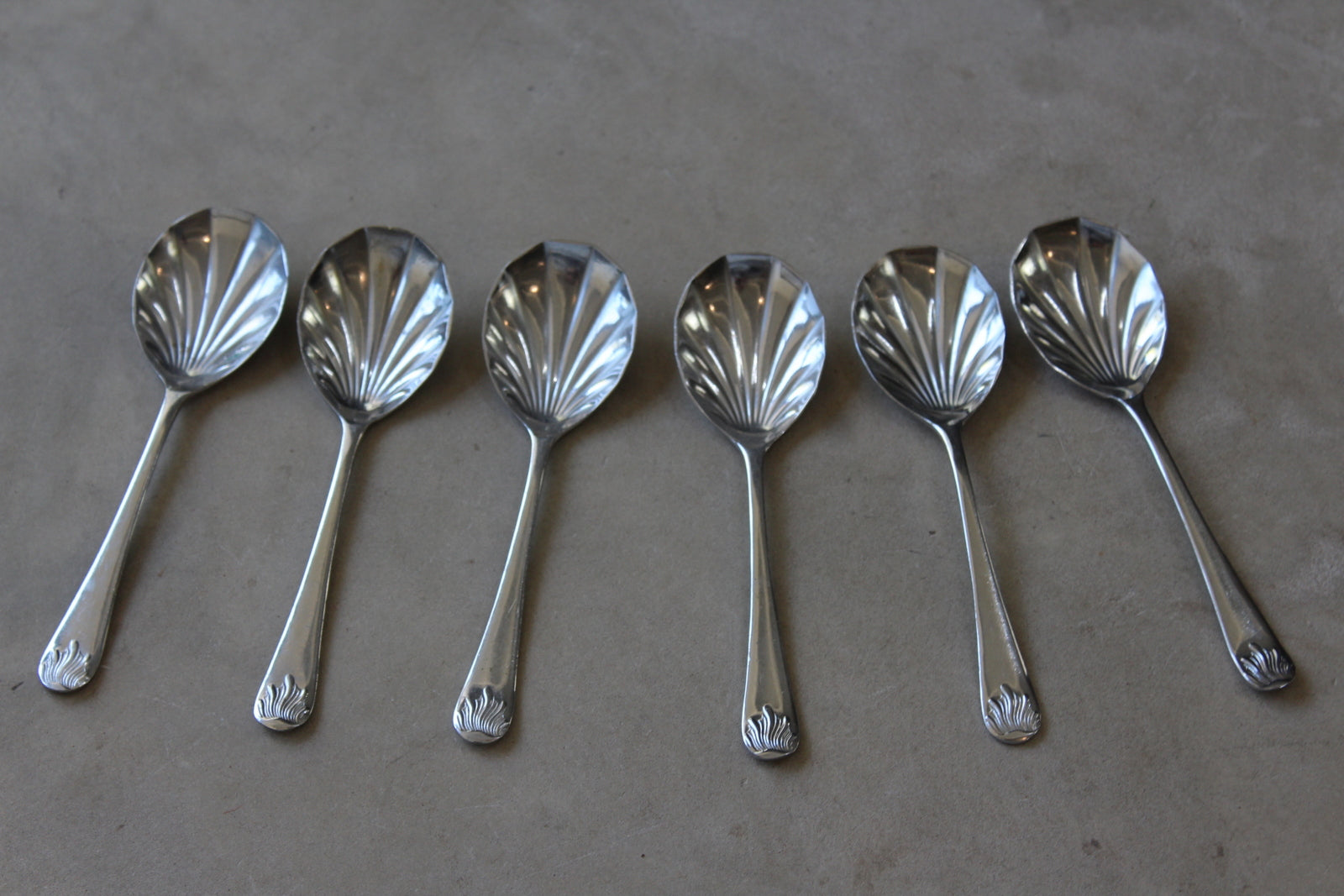 6 Vintage Shell Fruit Spoons - Kernow Furniture