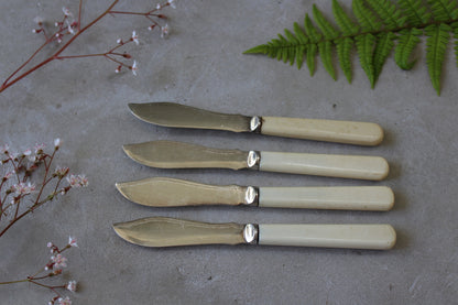 4 Vintage Fish Knives - Kernow Furniture