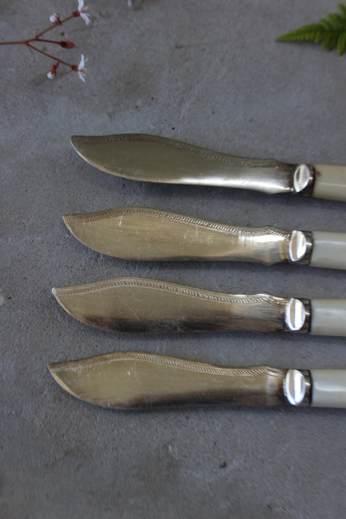4 Vintage Fish Knives - Kernow Furniture