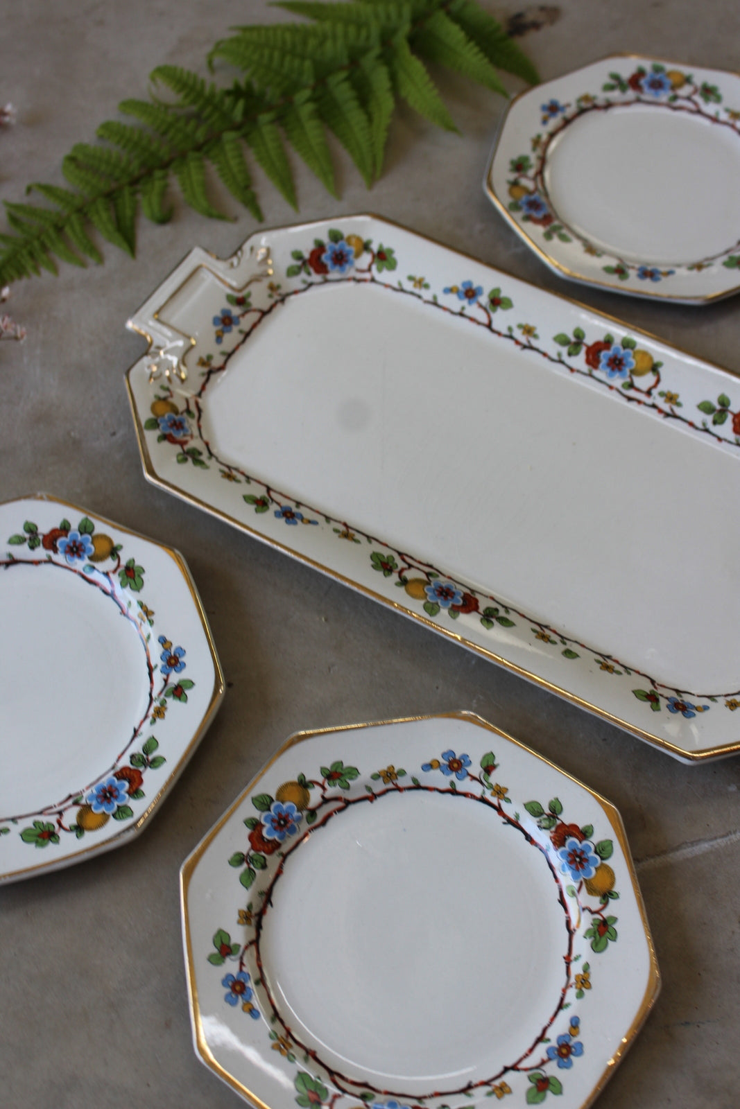 H & K Tunstall Vintage Floral Sandwich Plate 4 Small Plates - Kernow Furniture