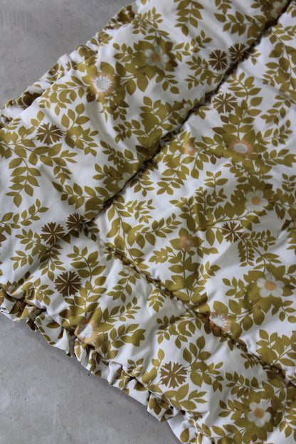 Retro Terylene Floral Double Eiderdown - Kernow Furniture