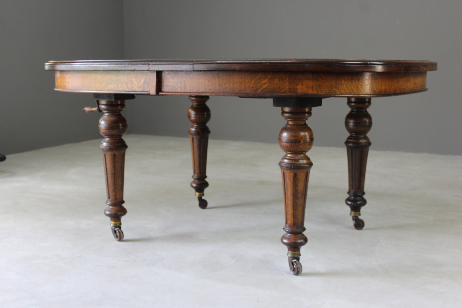 Large Antique Oak Extending Dining Table - Kernow Furniture