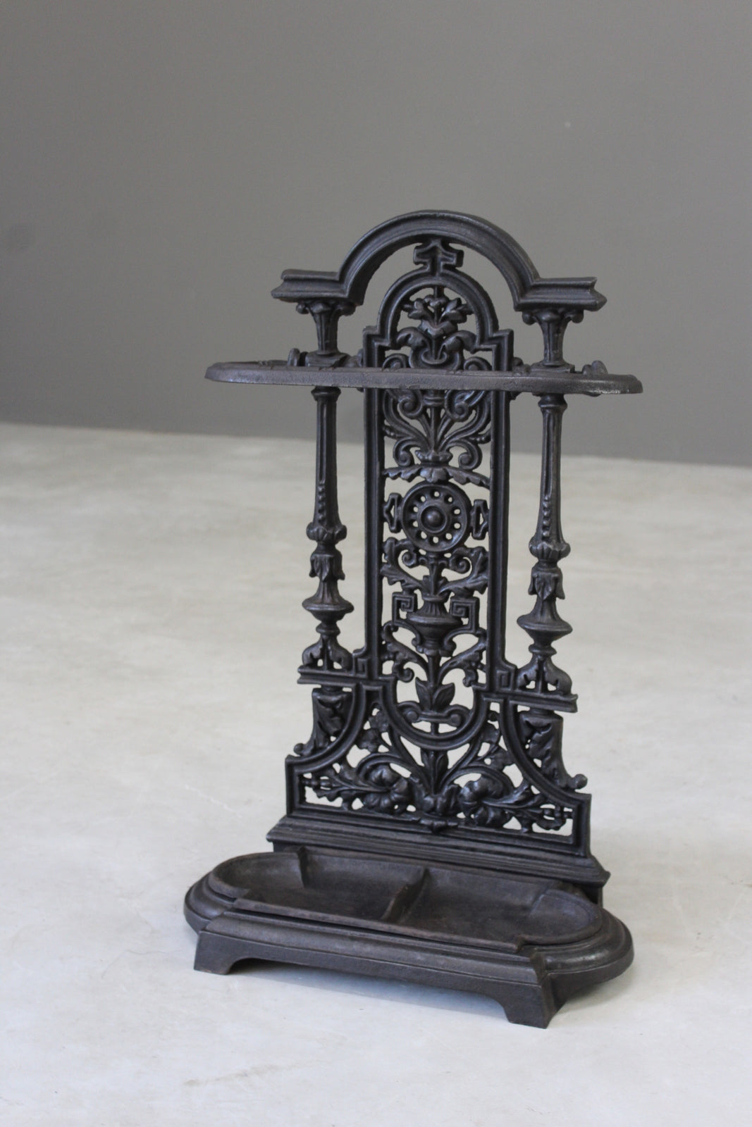 Victorian Style Cast Iron Umbrella Stand - Kernow Furniture