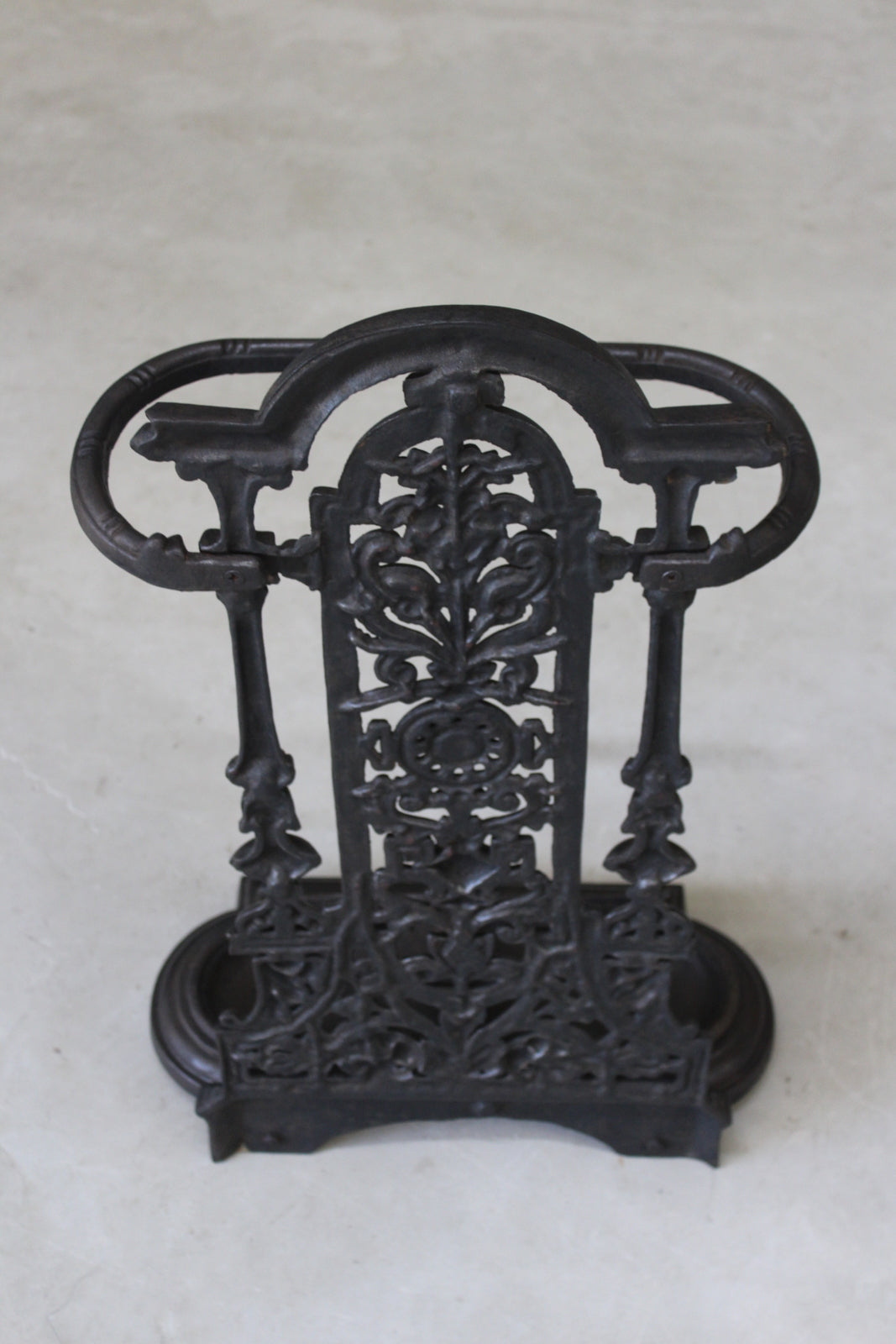 Victorian Style Cast Iron Umbrella Stand - Kernow Furniture