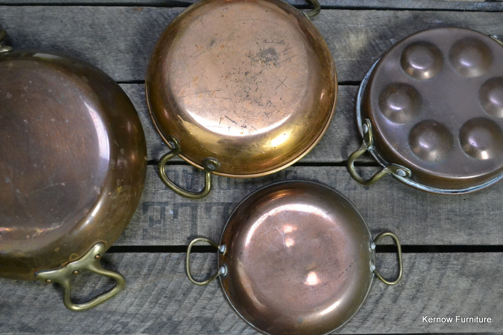 3 Copper Pans & Egg Poacher - Kernow Furniture