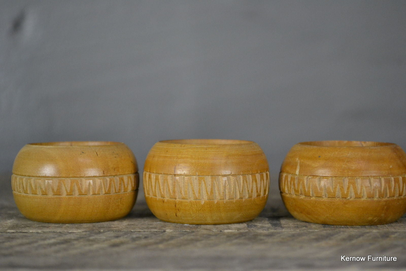 6 Vintage Wooden Napkin Rings - Kernow Furniture