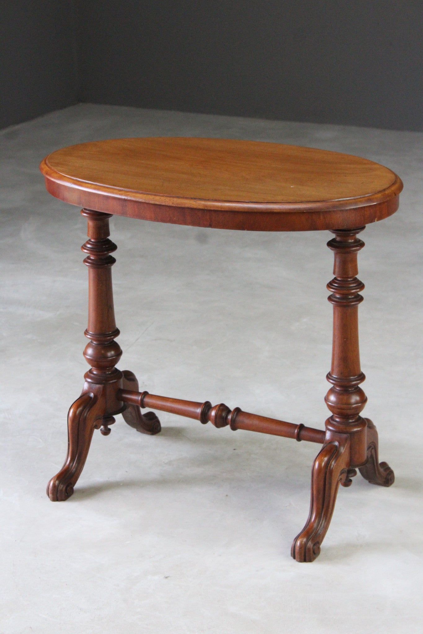 Victorian Mahogany Oval Side Table - Kernow Furniture