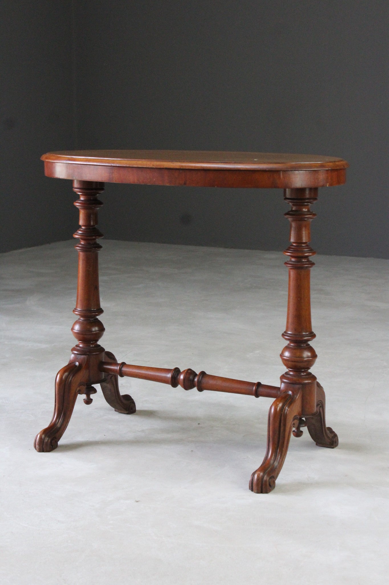 Victorian Mahogany Oval Side Table - Kernow Furniture