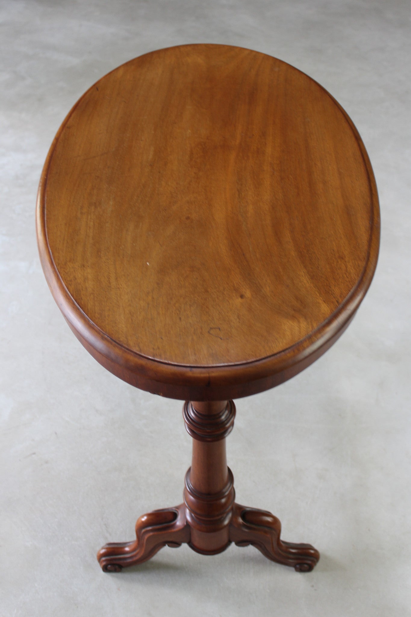 Victorian Mahogany Oval Side Table - Kernow Furniture