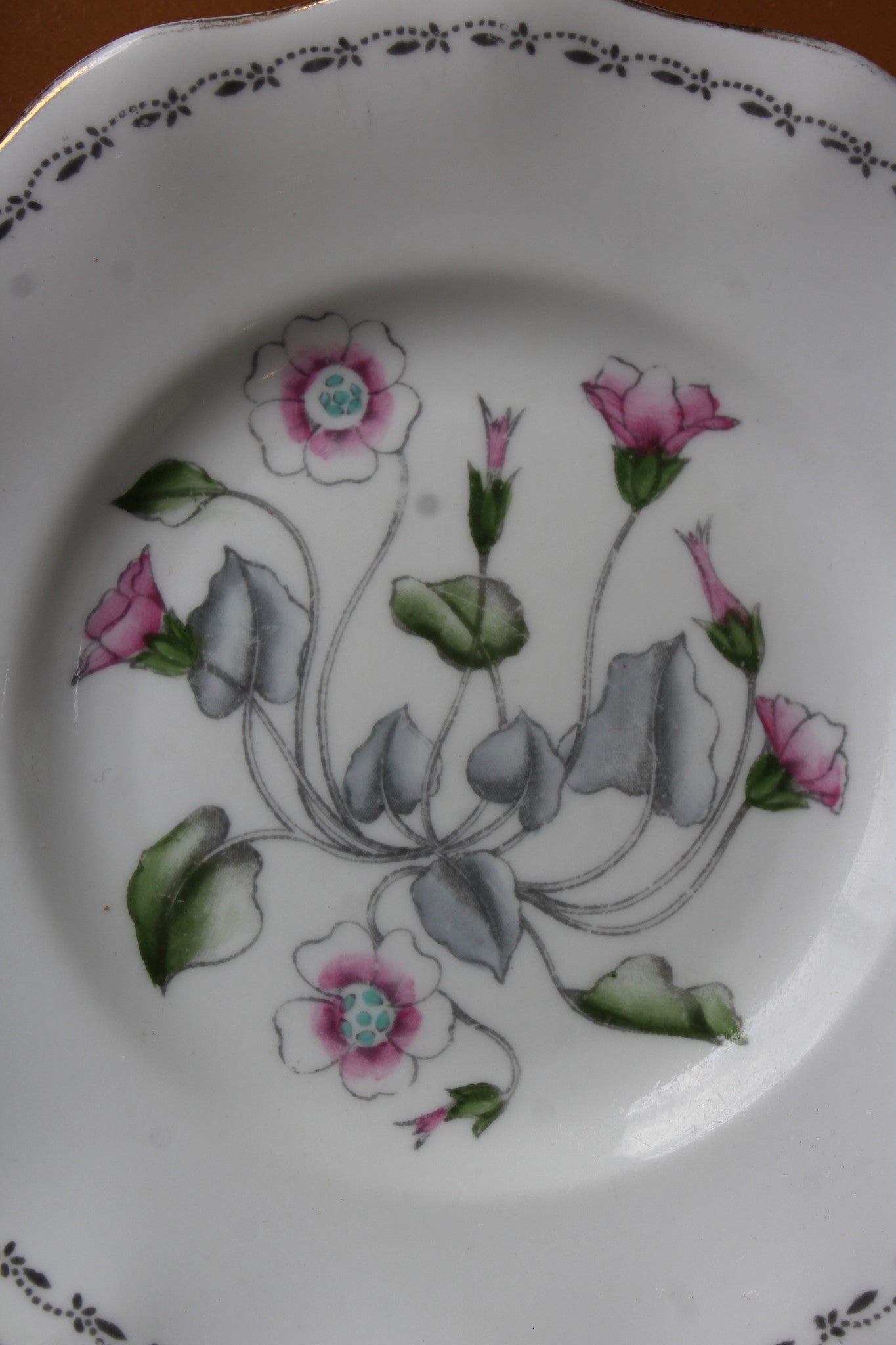 Foley Geranium Tea Plates - Kernow Furniture