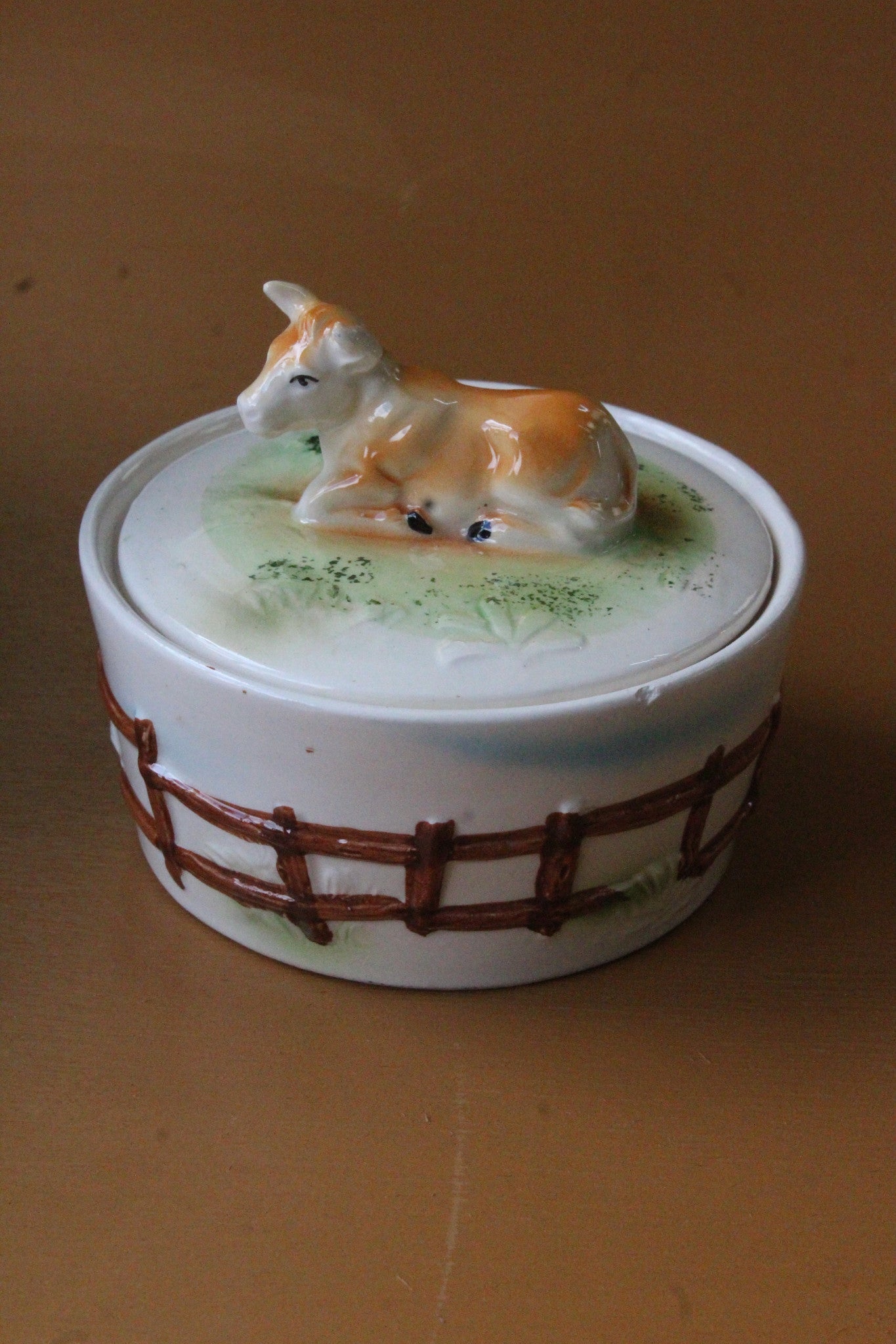 Jersey Cow Butter Dish - Kernow Furniture