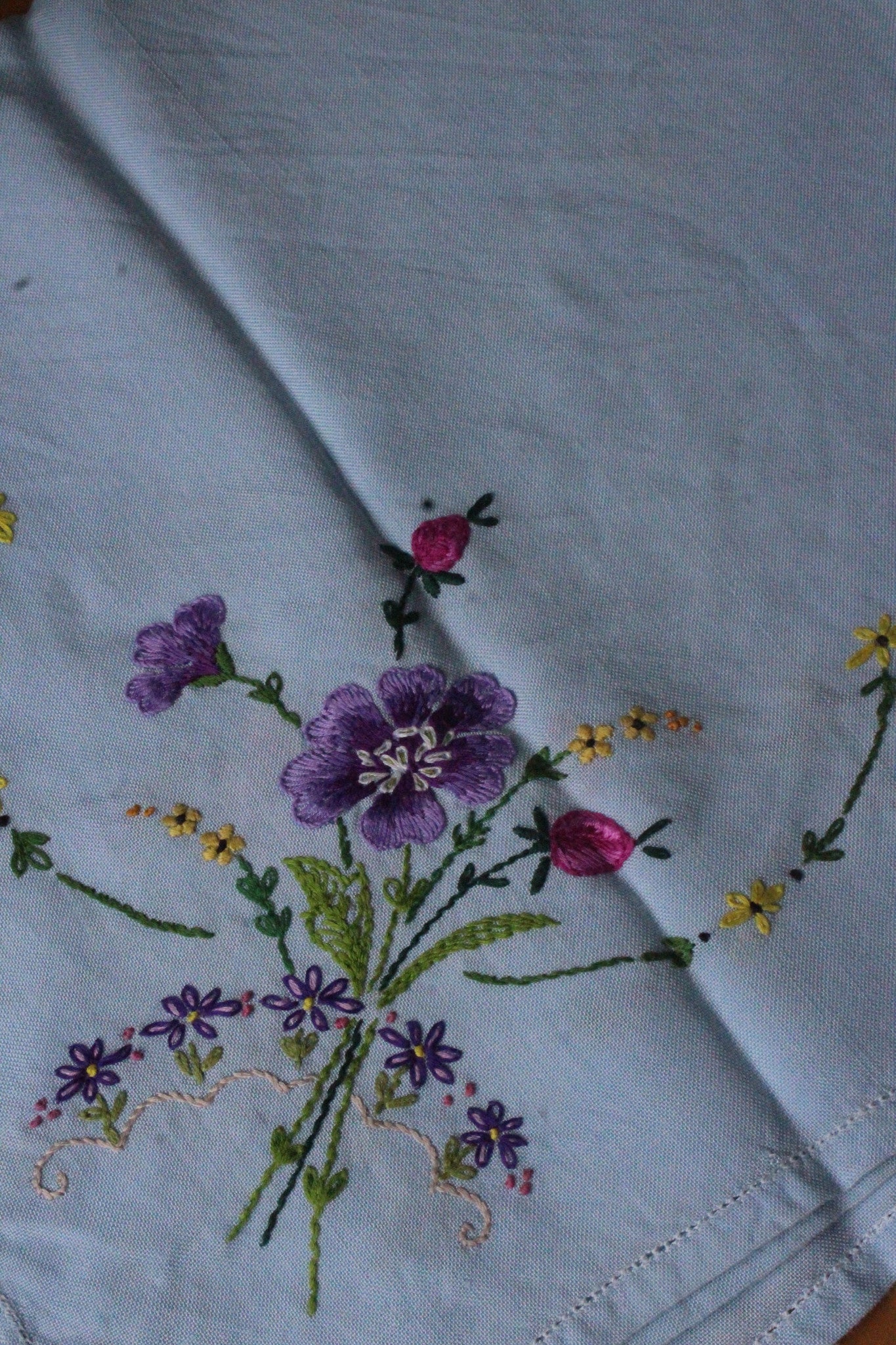 Vintage blue Embroidered Floral Square Tablecloth - Kernow Furniture