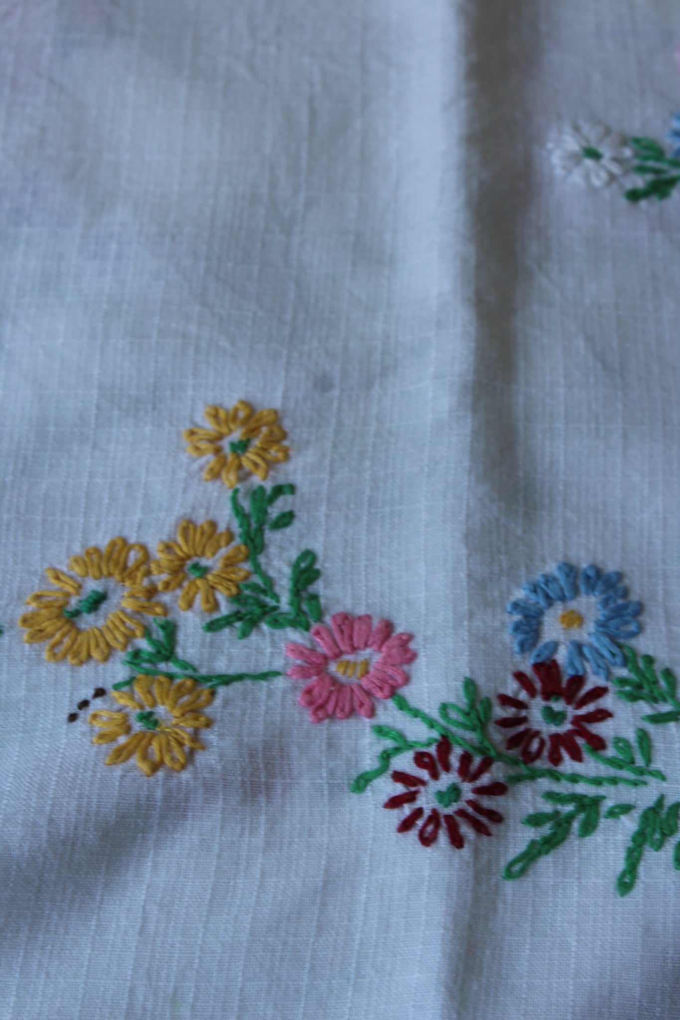 Pair Floral Embroidered Tablecloths - Kernow Furniture