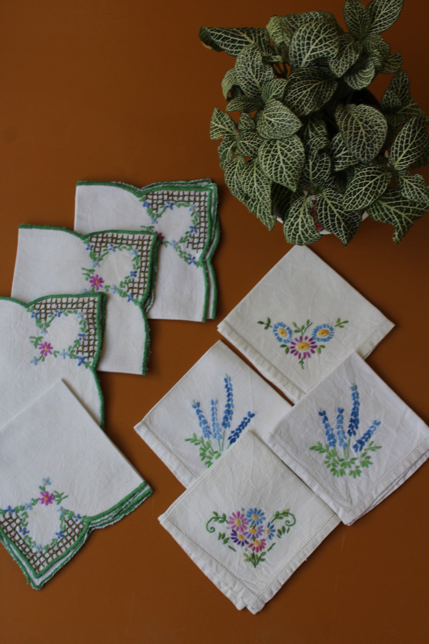 2 Sets Vintage Napkins - Kernow Furniture