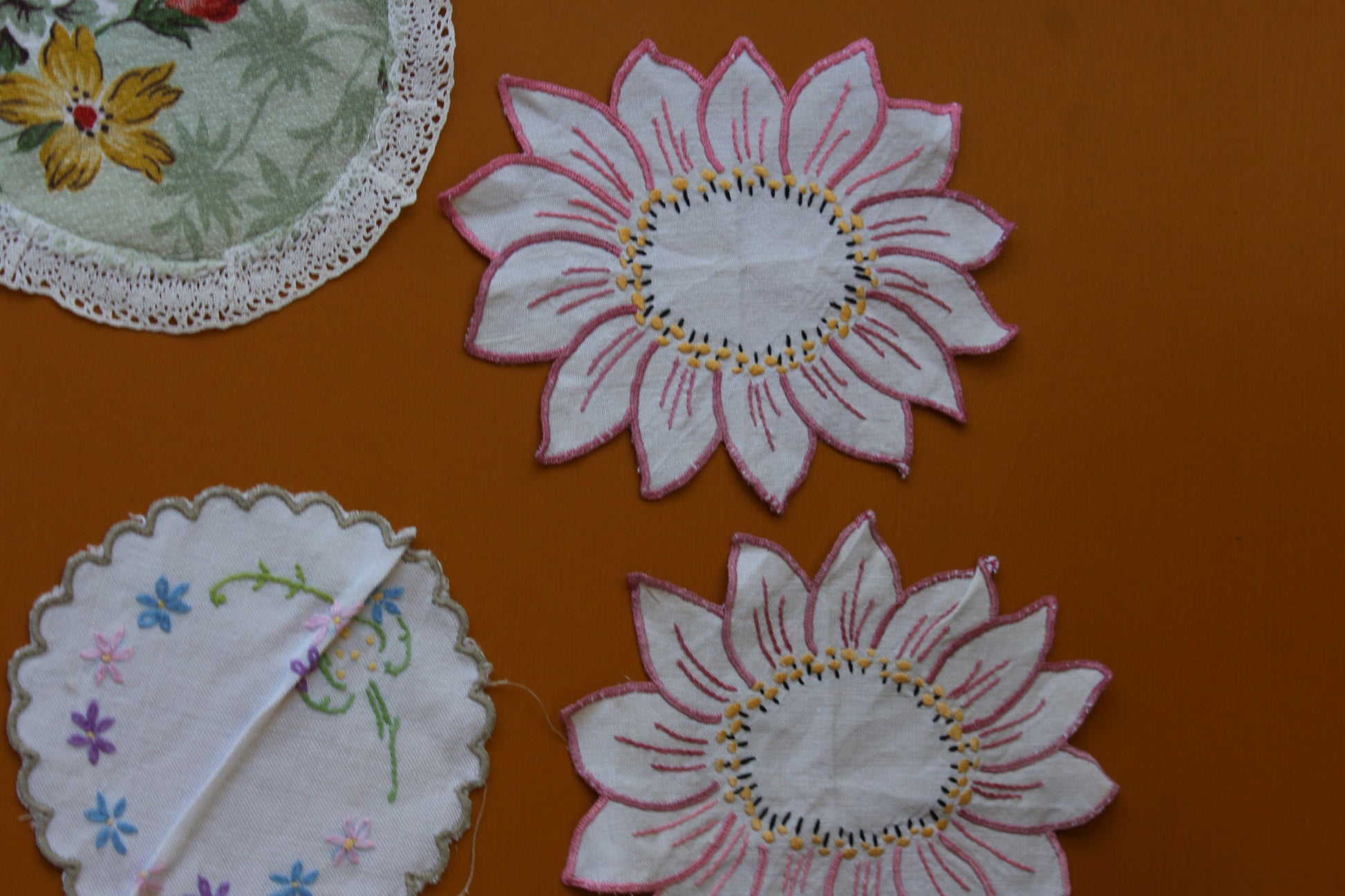 Vintage Floral & Embroidered Table Mats - Kernow Furniture