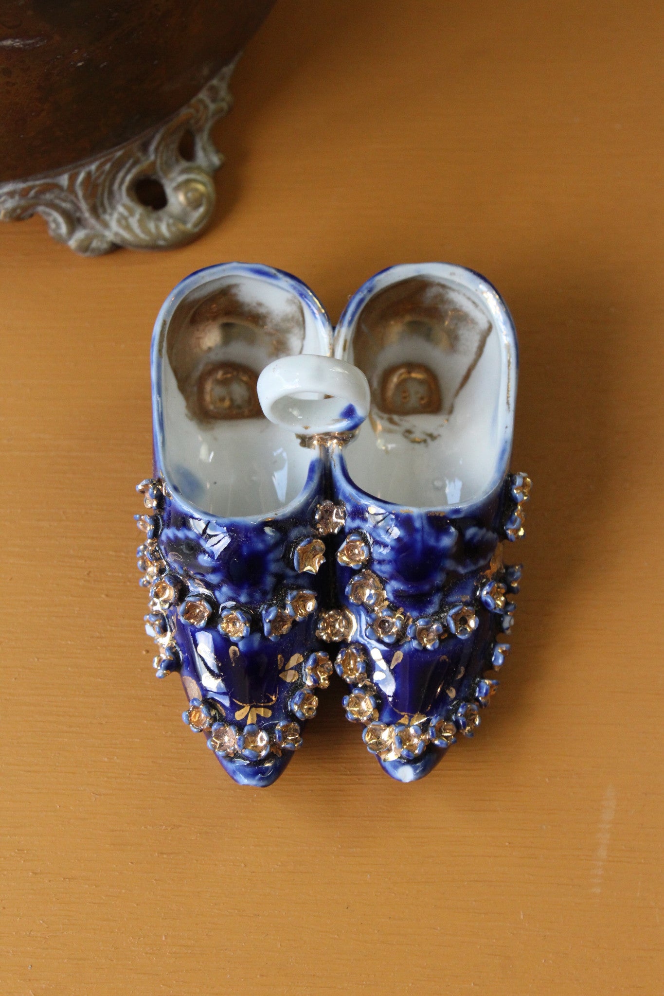 Kitsch Shoes Table Salt Cellar - Kernow Furniture