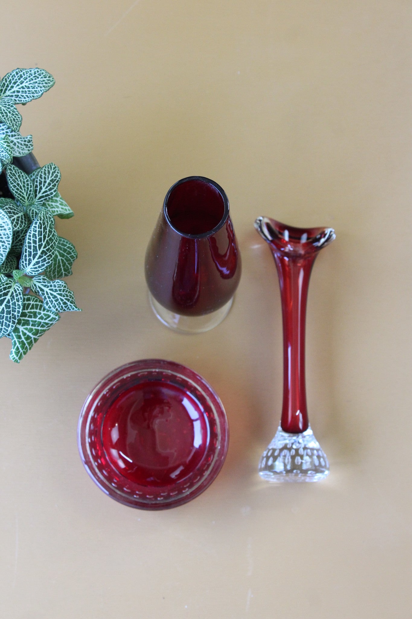 Retro Red Glass - 3 Pieces - Kernow Furniture