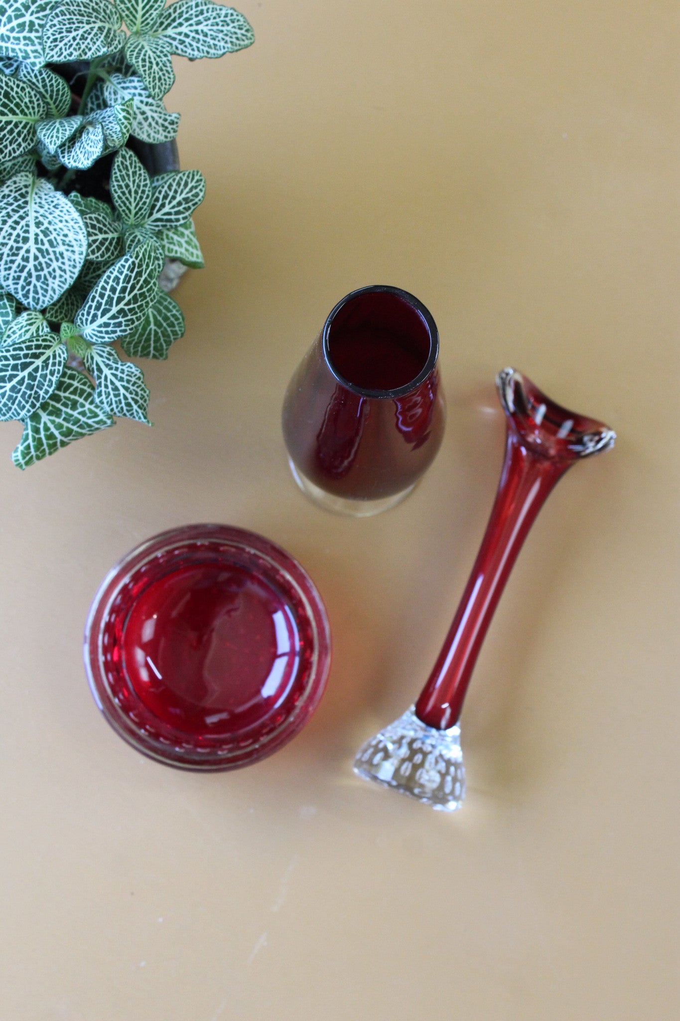 Retro Red Glass - 3 Pieces - Kernow Furniture