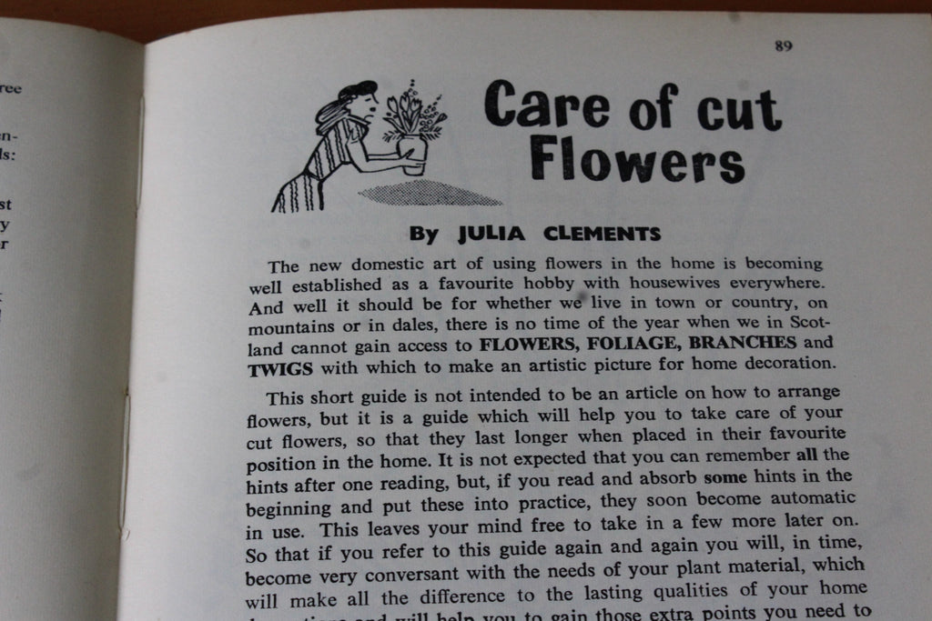 1950s The Citizens Housewife Guide - Kernow Furniture