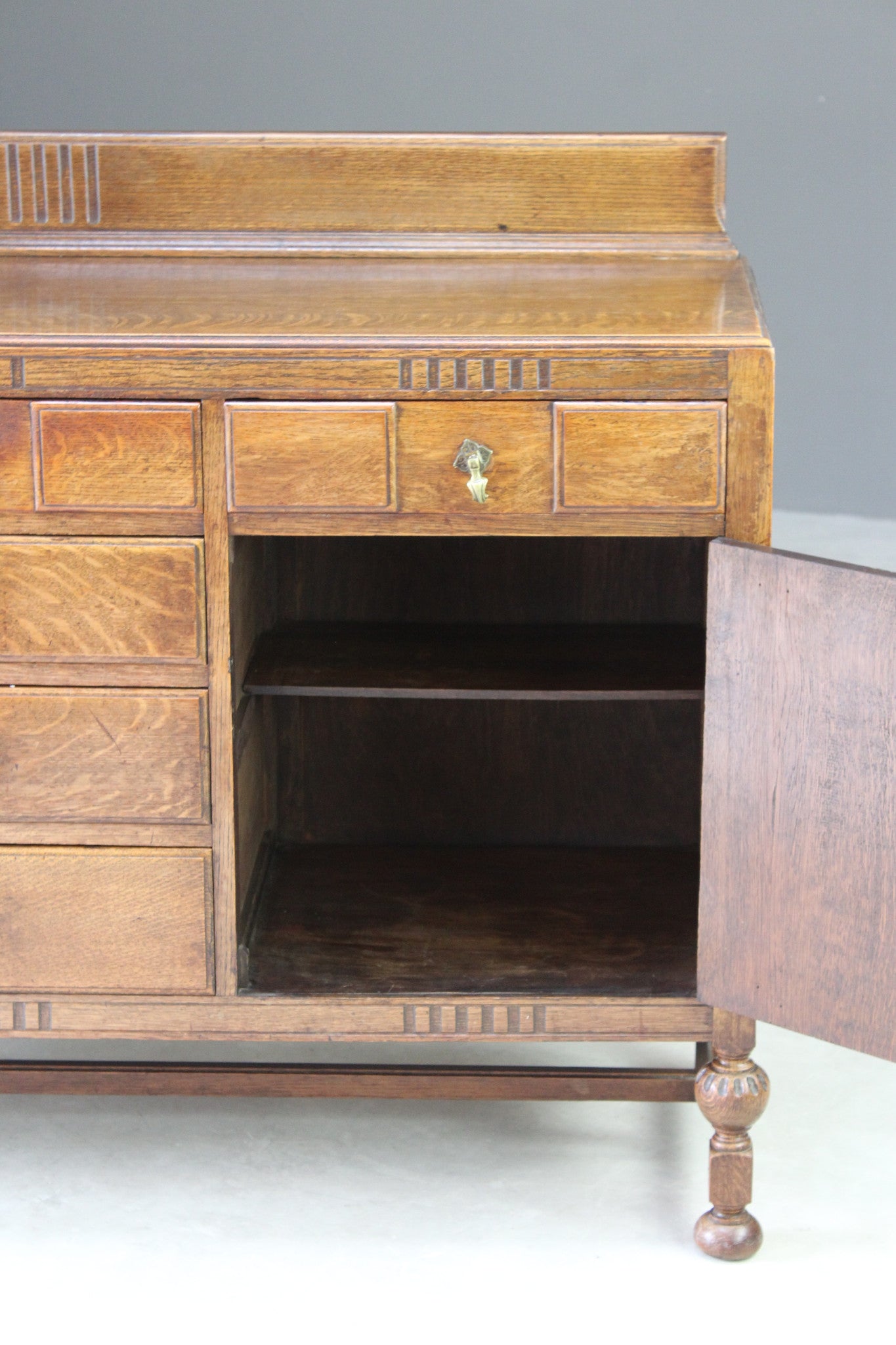 Antique Oak Sideboard - Kernow Furniture