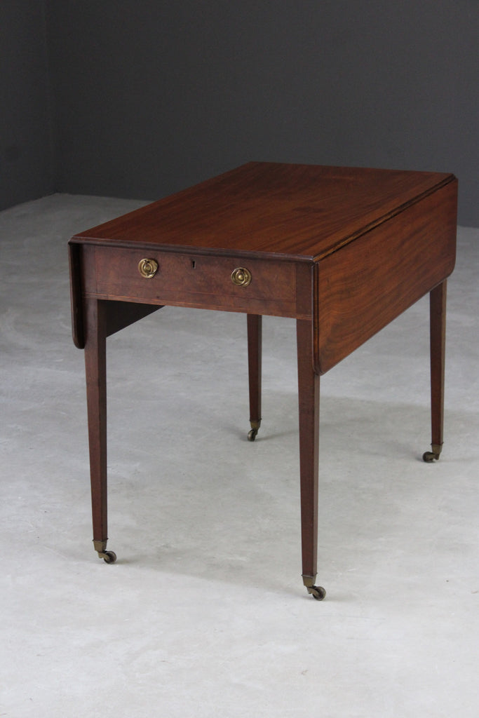 Crossbanded Mahogany Pembroke Table - Kernow Furniture