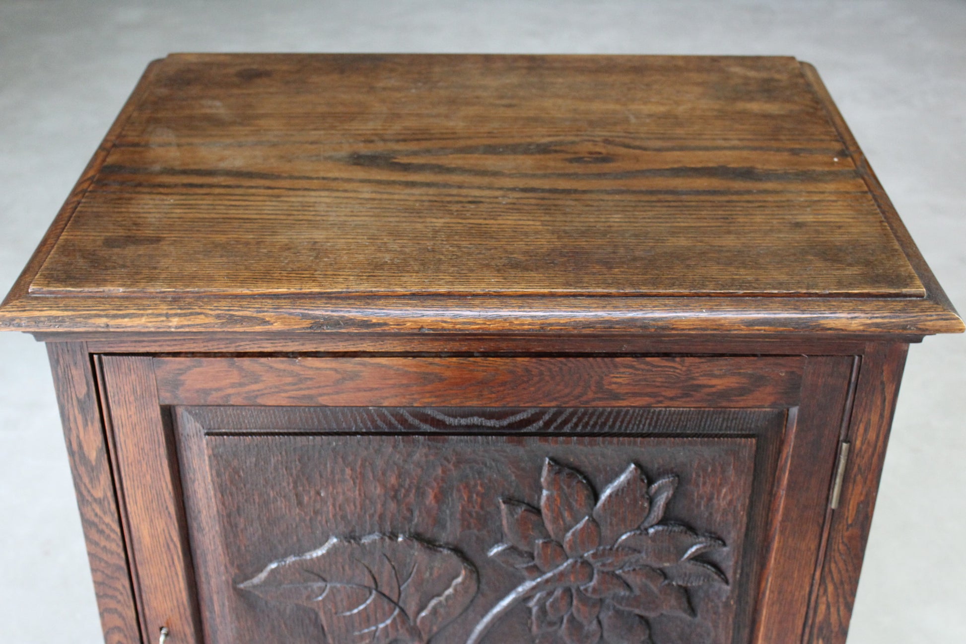 Carved Oak Single Cupboard - Kernow Furniture