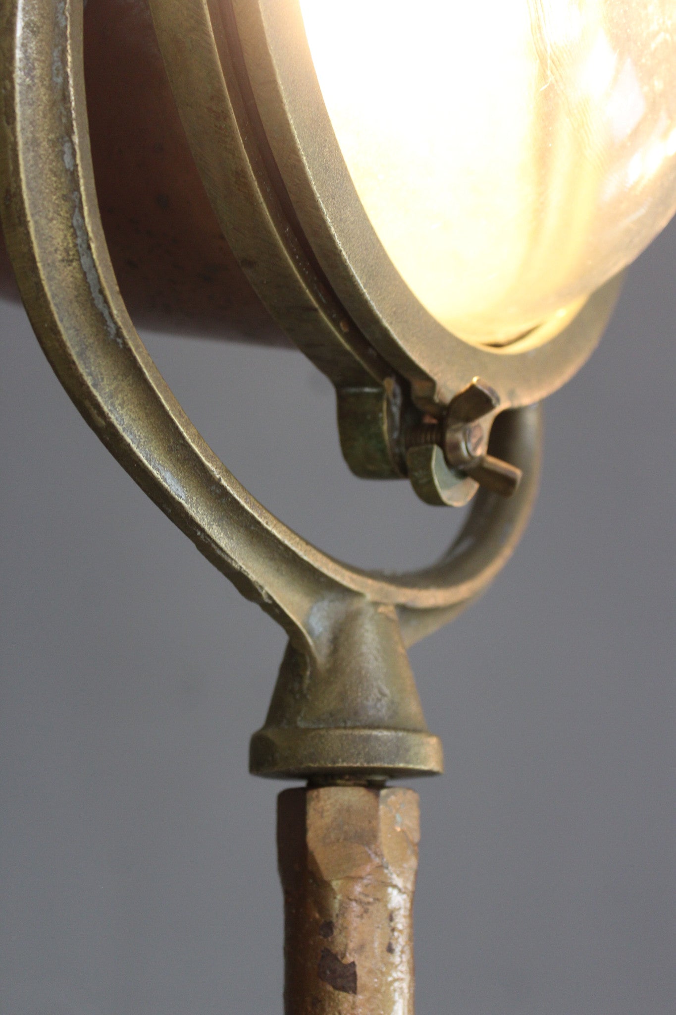 Pair Nautical Seahorse Brass Lamps - Kernow Furniture