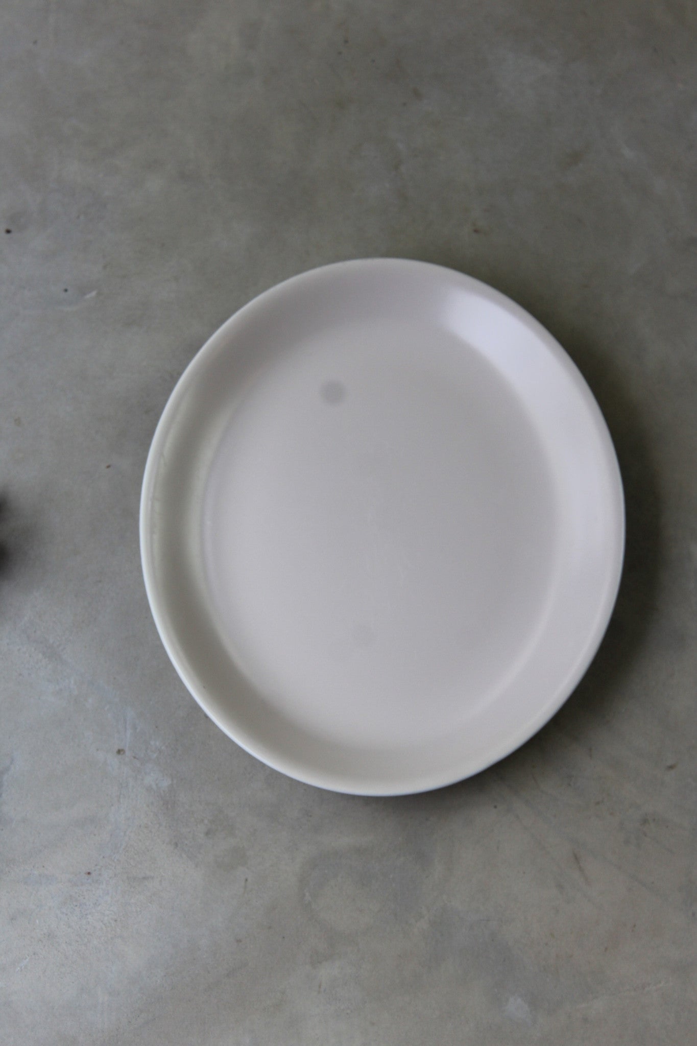 Single Poole Pottery Twintone Oval Plate - Kernow Furniture