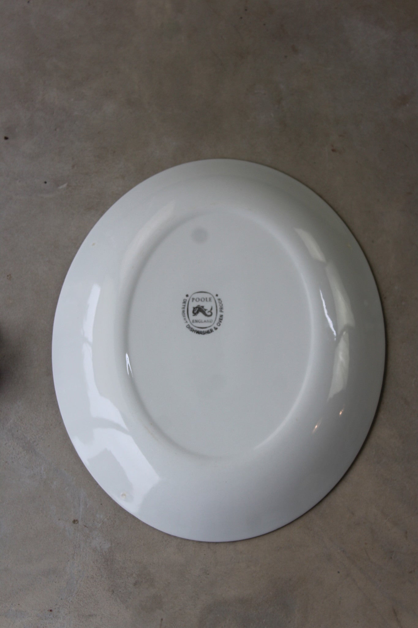 Single Poole Pottery Twintone Oval Plate - Kernow Furniture