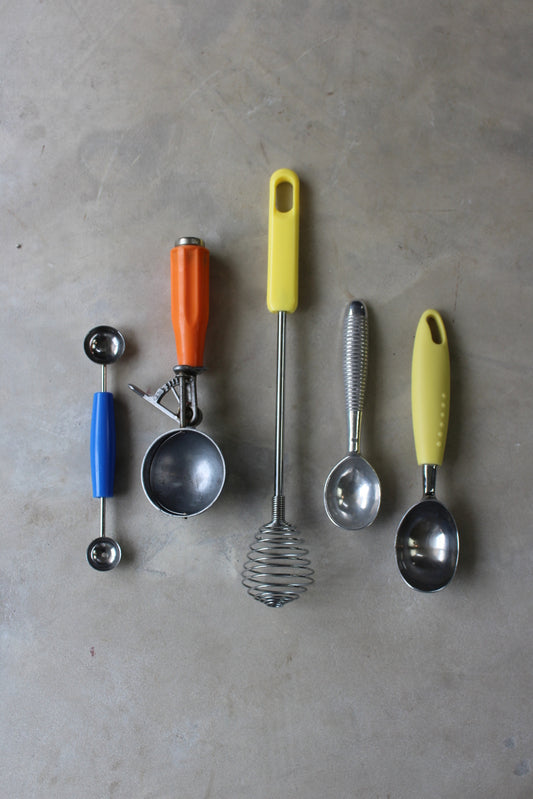 Retro Kitchen Utensils - Kernow Furniture