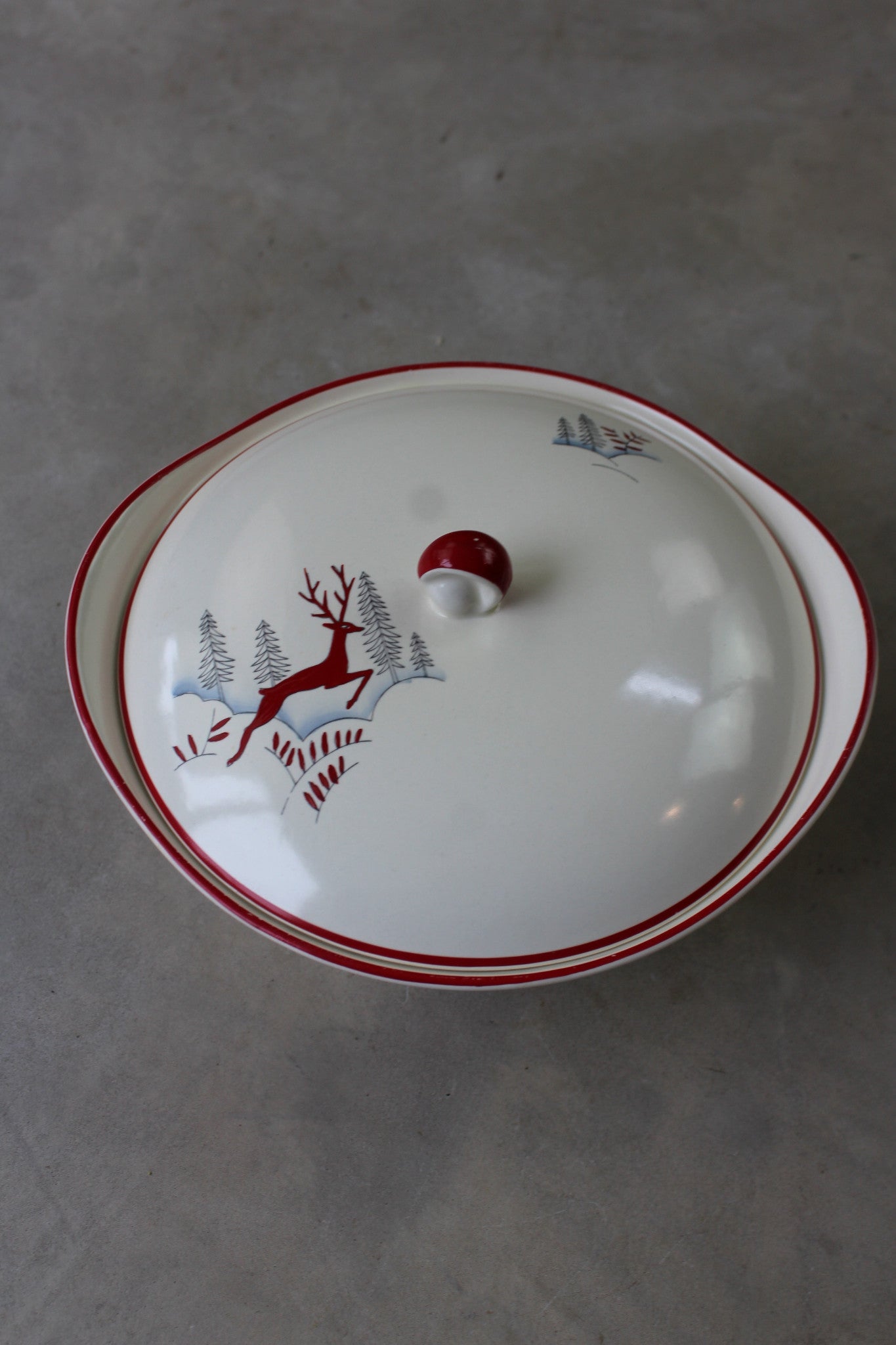 Crown Devon Stockholm Vegetable Tureen – Kernow Furniture