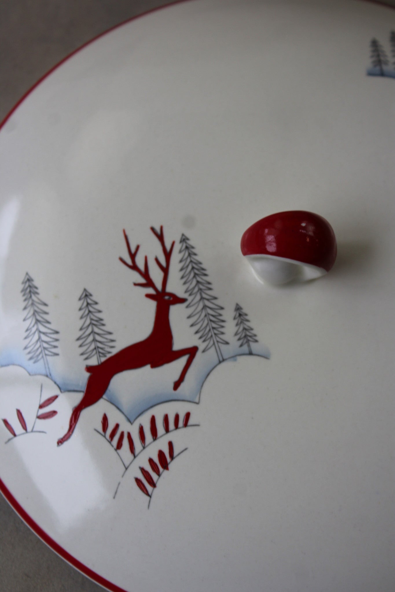 Crown Devon Stockholm Vegetable Tureen – Kernow Furniture