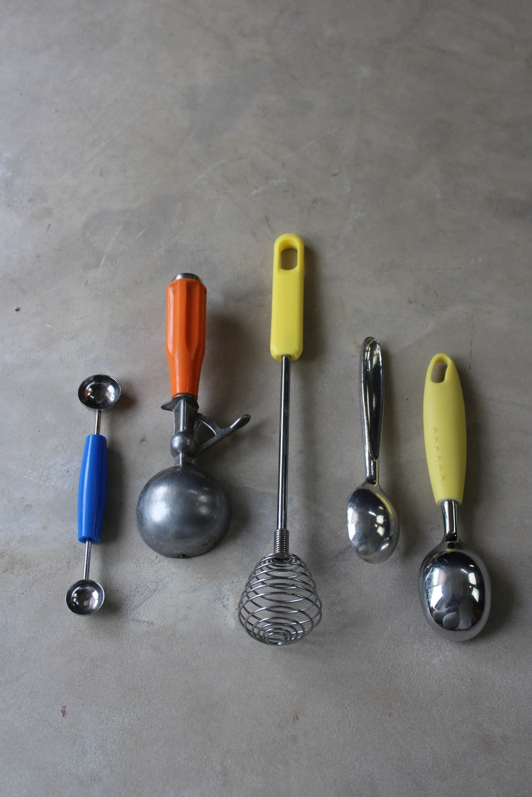 Retro Kitchen Utensils - Kernow Furniture