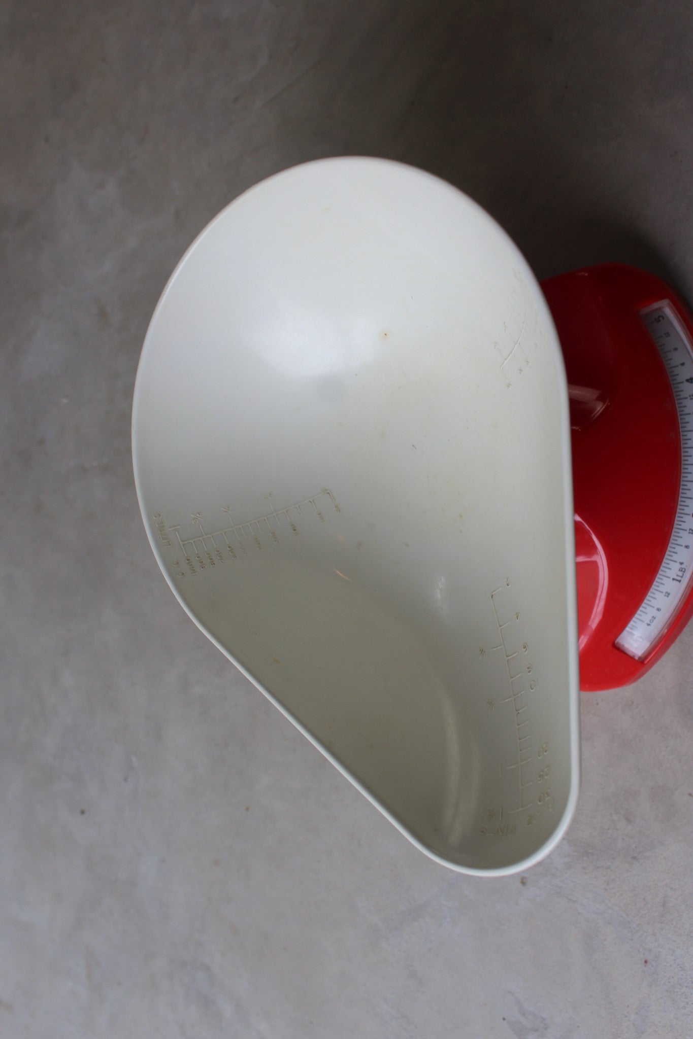 Retro Red Salter Kitchen Scales - Kernow Furniture