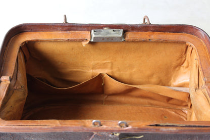 Leather Gladstone Bag - Kernow Furniture