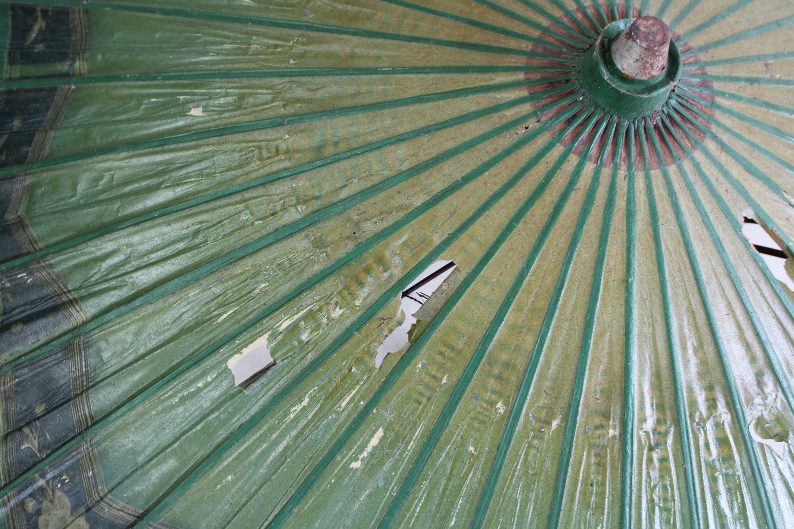 Vintage Oriental Paper Parasol - Kernow Furniture