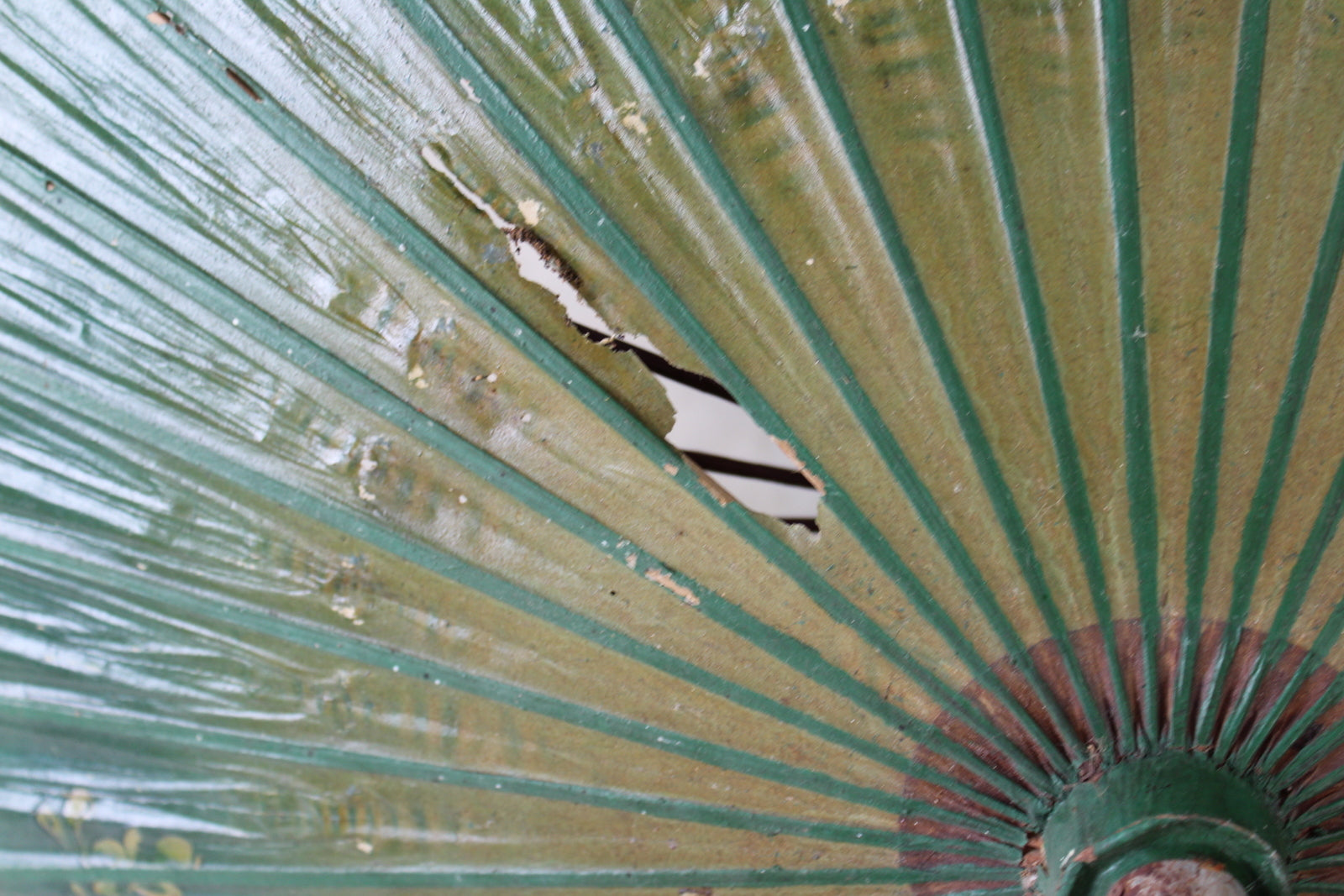 Vintage Oriental Paper Parasol - Kernow Furniture