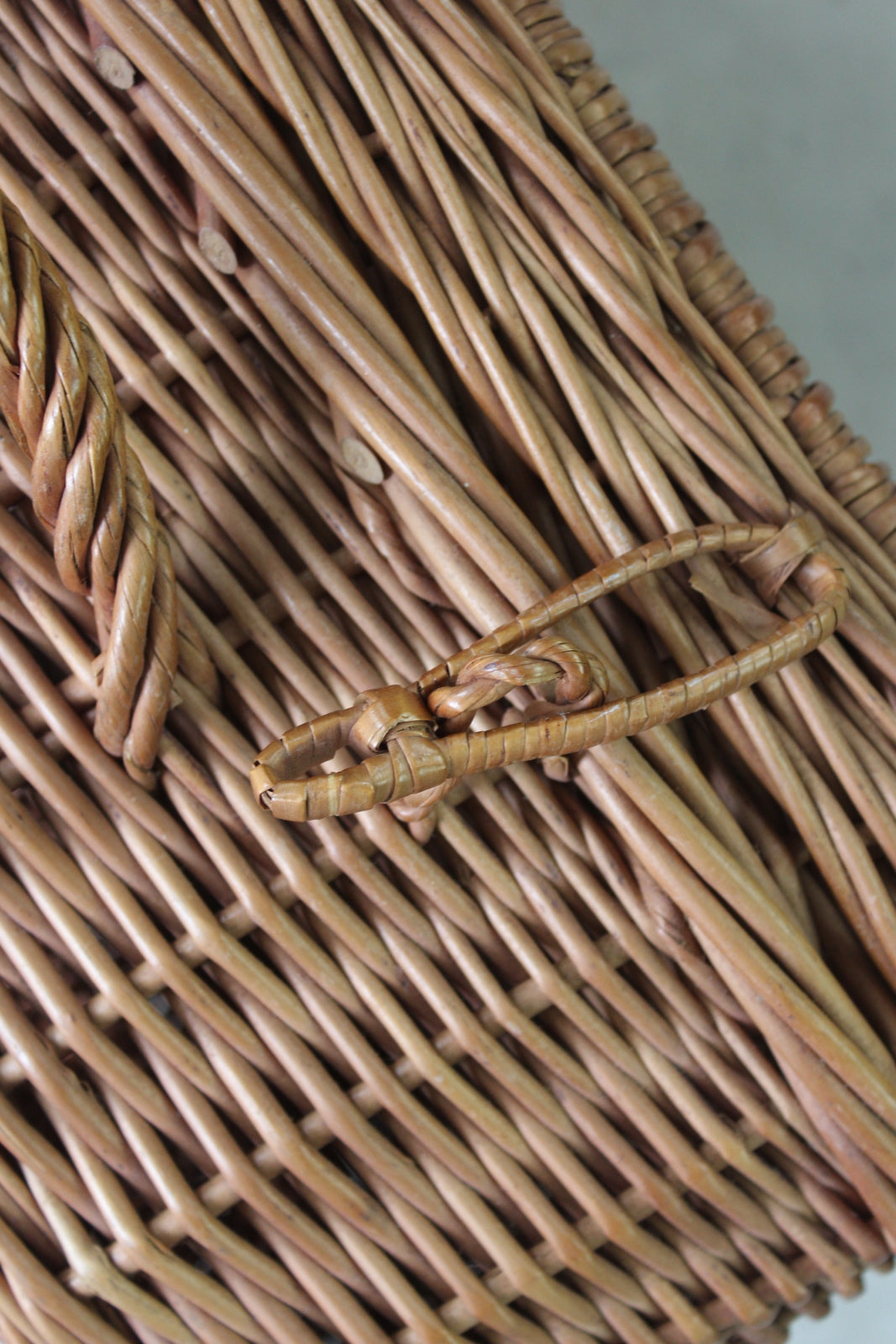 Vintage Woven Picnic Basket - Kernow Furniture