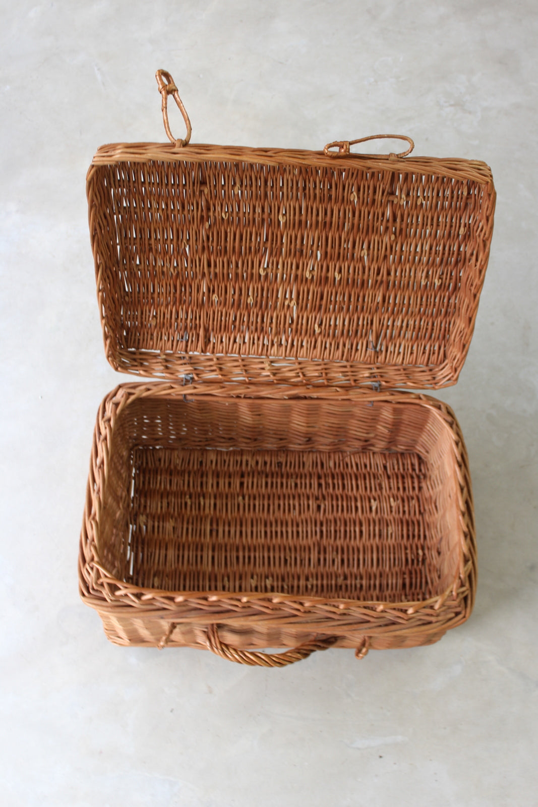 Vintage Woven Picnic Basket - Kernow Furniture