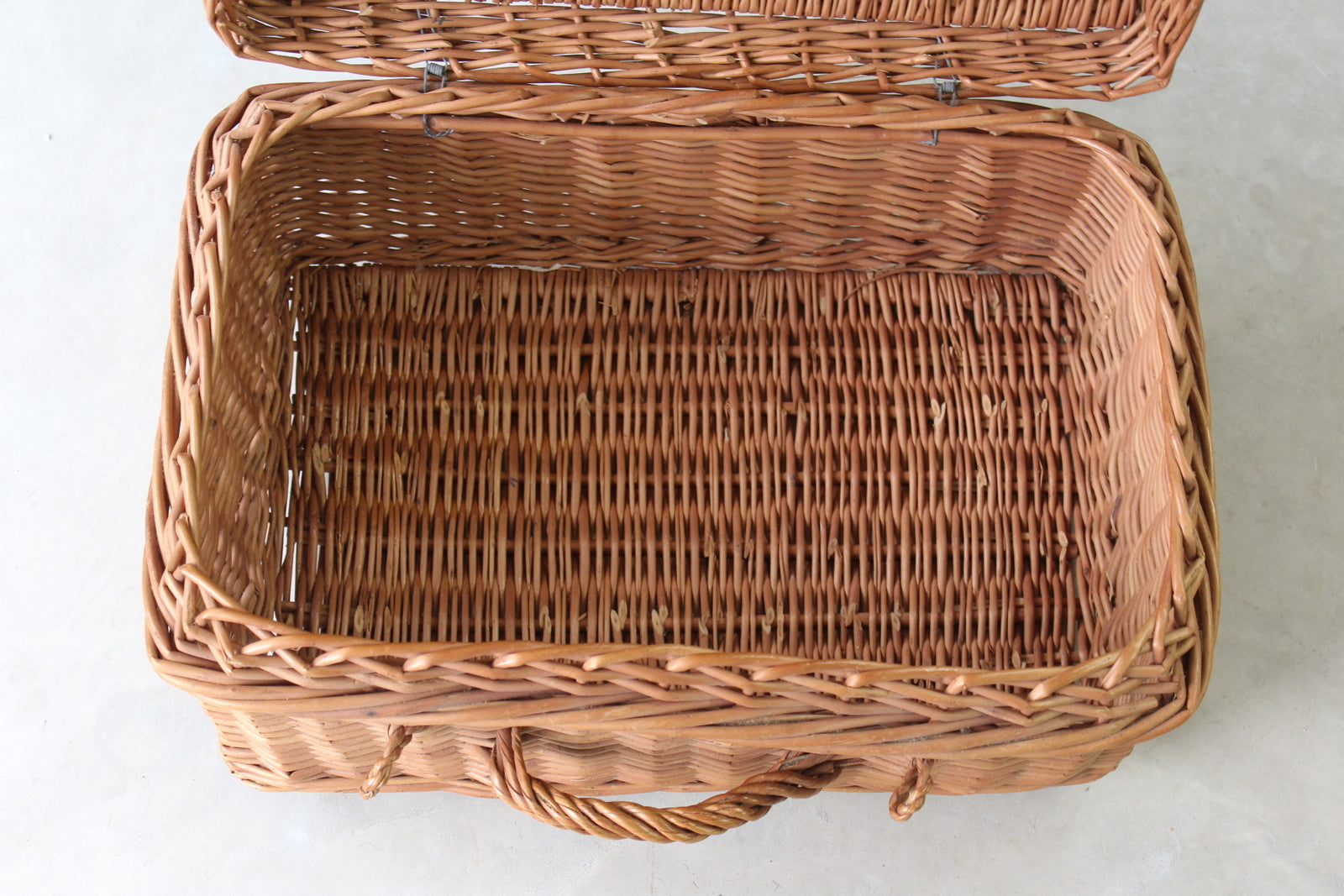 Vintage Woven Picnic Basket - Kernow Furniture