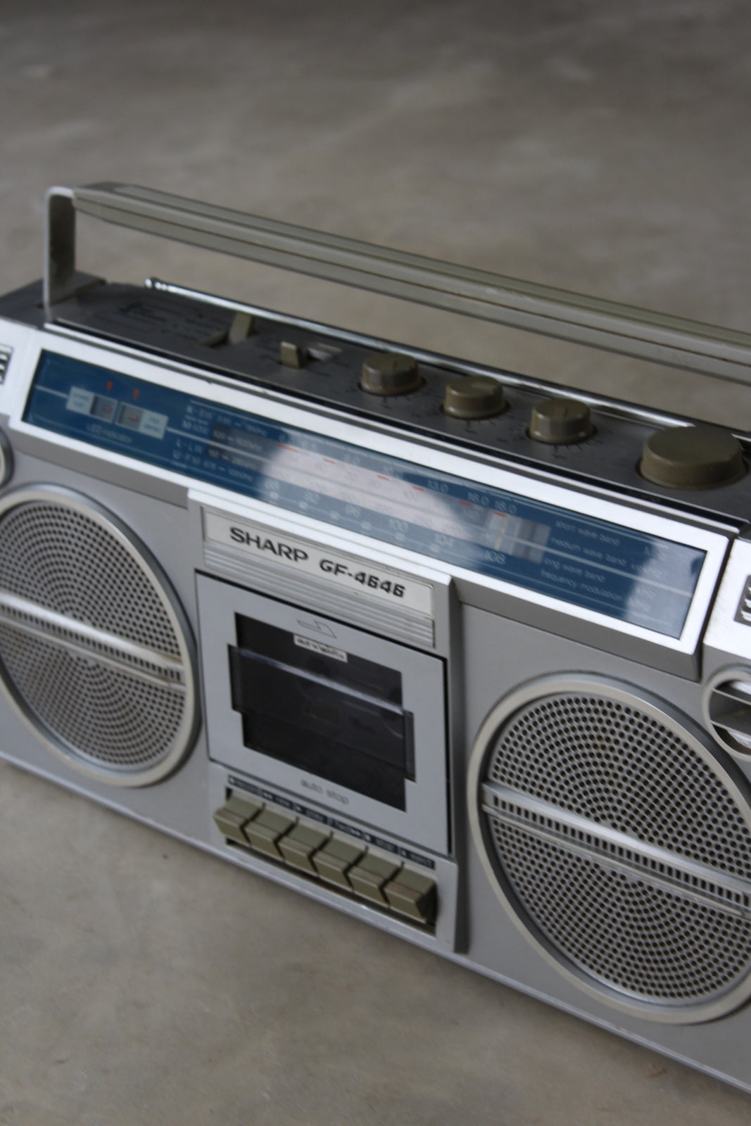 Retro Sharp GF4646 Boombox – Kernow Furniture