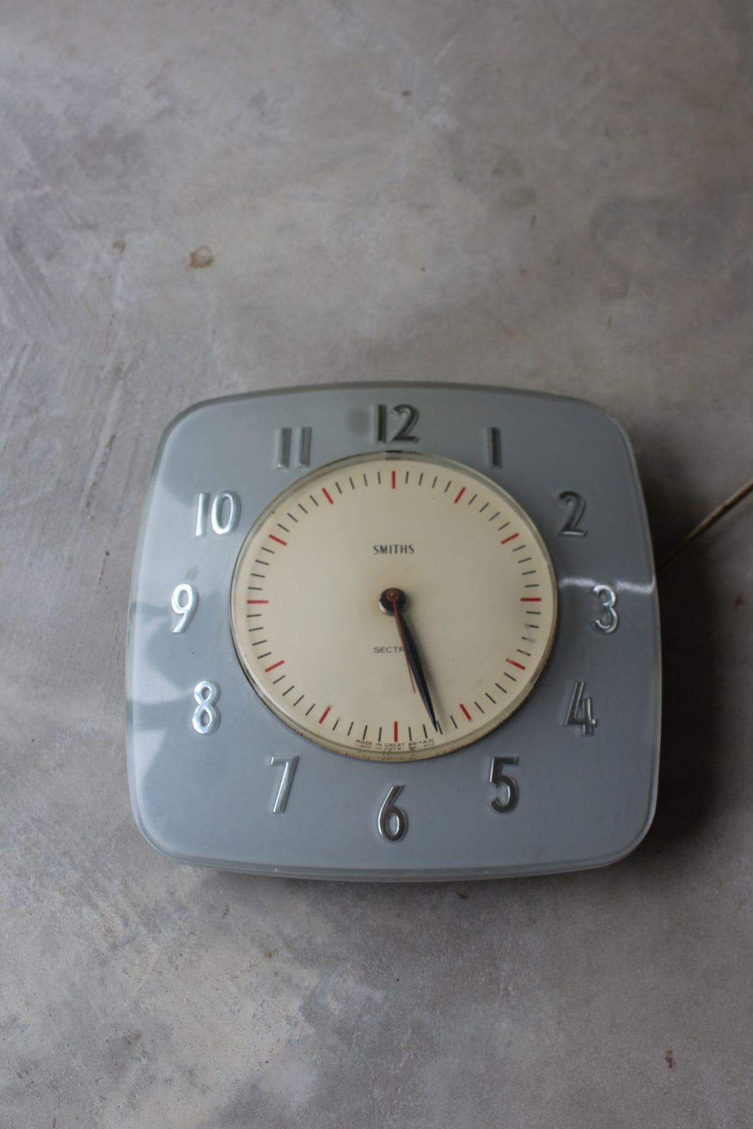 Retro Smiths Wall Clock - Kernow Furniture