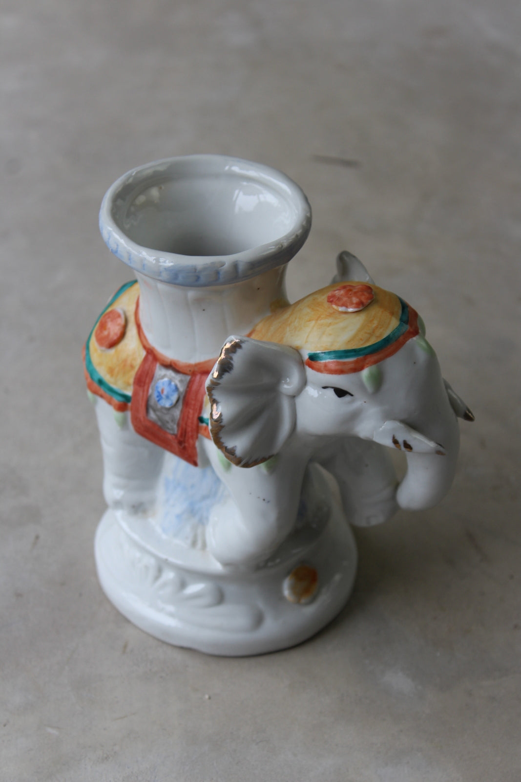 Elephant Spill Vase - Kernow Furniture