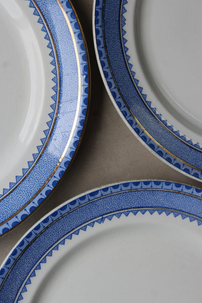 4 Antique Blue & White Dinner Plates - Kernow Furniture