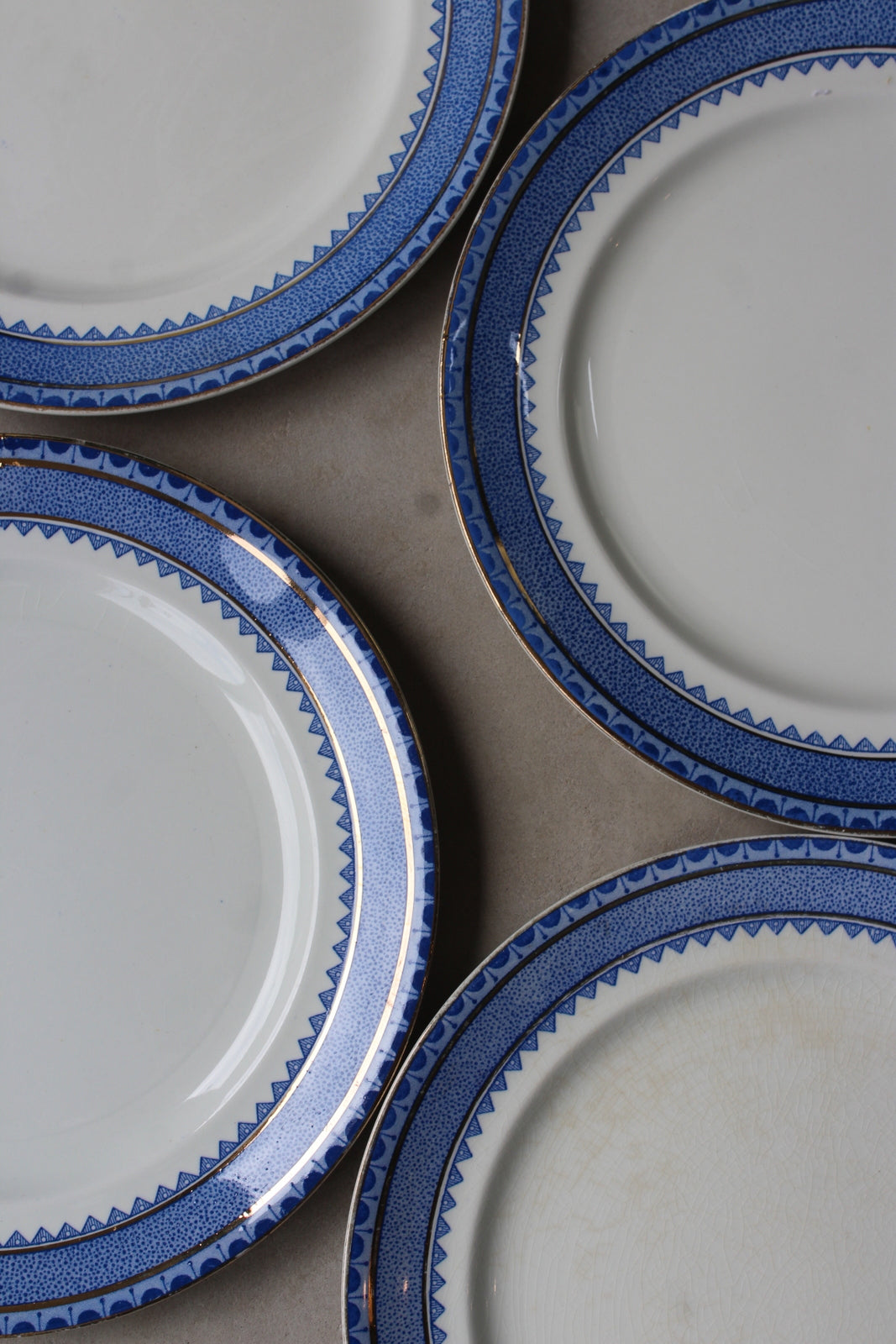 4 Antique Blue & White Breakfast Plates - Kernow Furniture