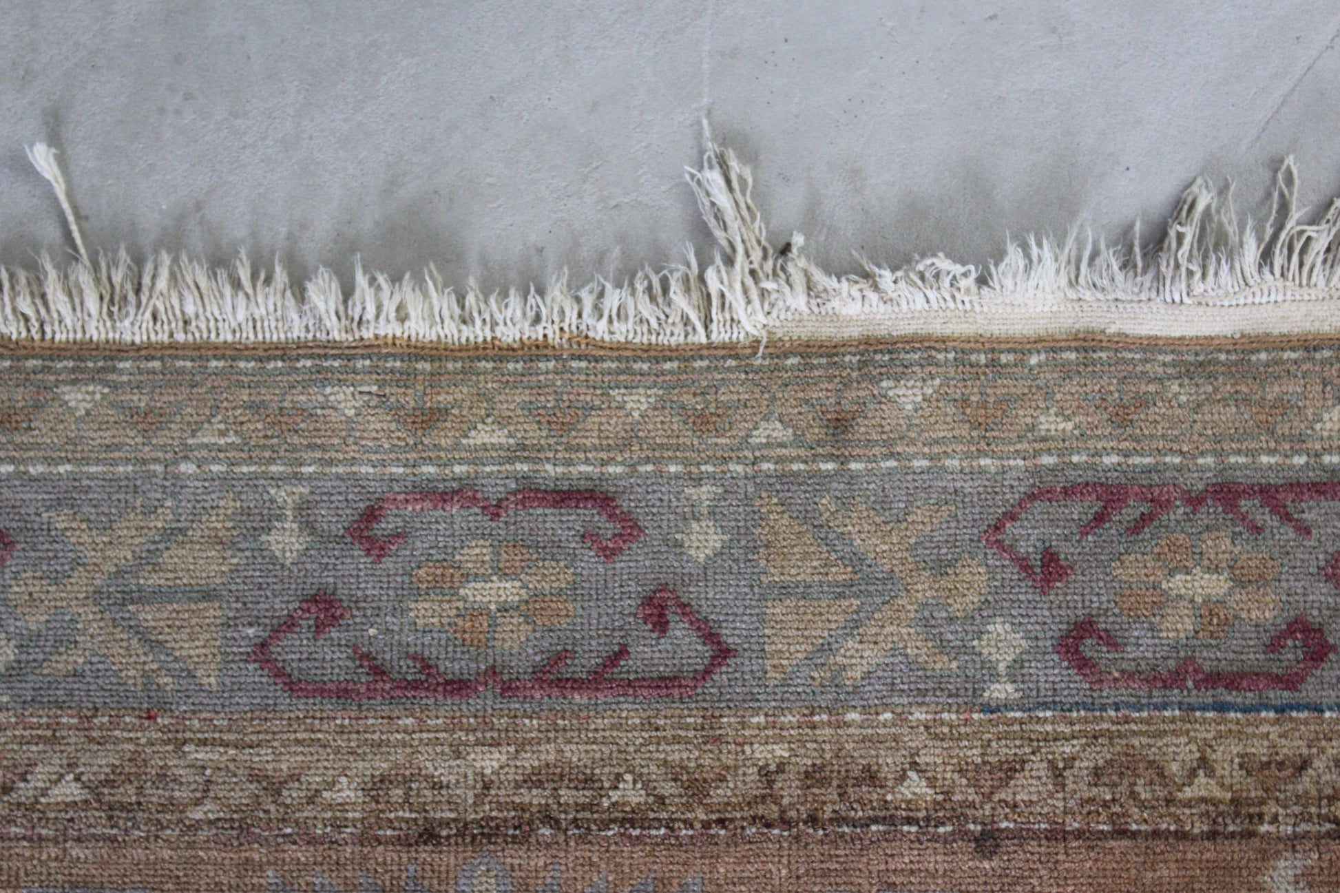 Antique Wool Erivan Rug - Kernow Furniture